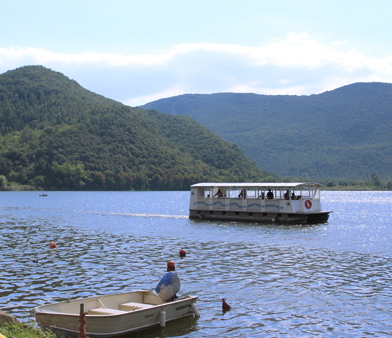 Places to visit Umbria - Lake Piediluco